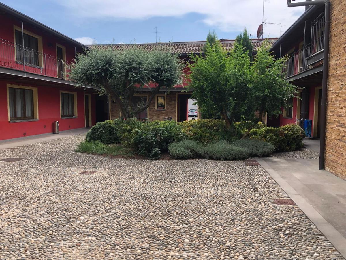 Ferienwohnung Bergamo Easy Airport Sleep&Fly Parking Exterior foto
